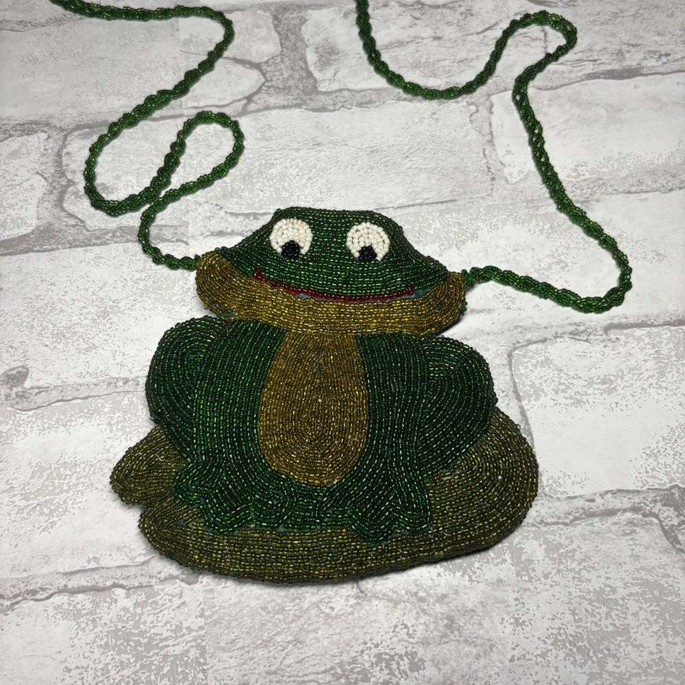 Vintage 1970s beaded frog purse crossbody